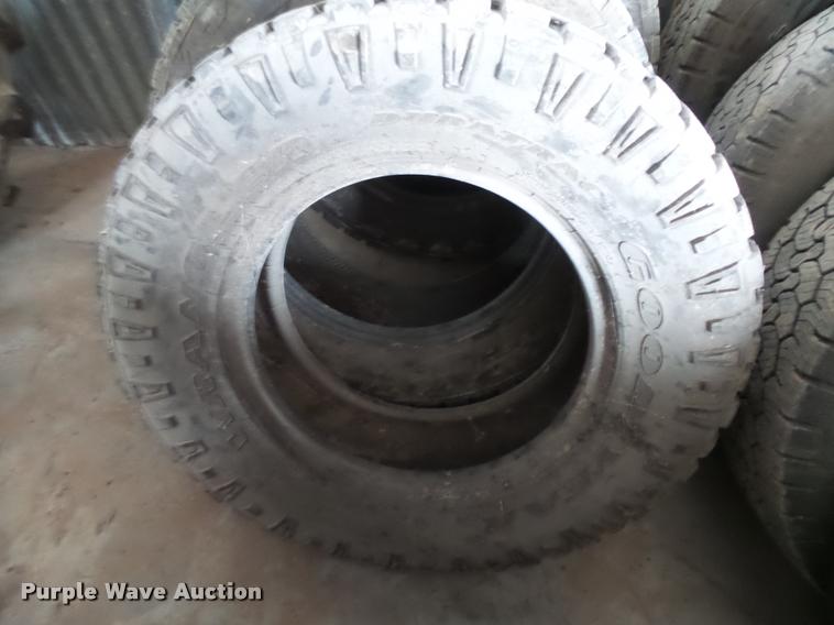 image for item DI9744 (8) tires