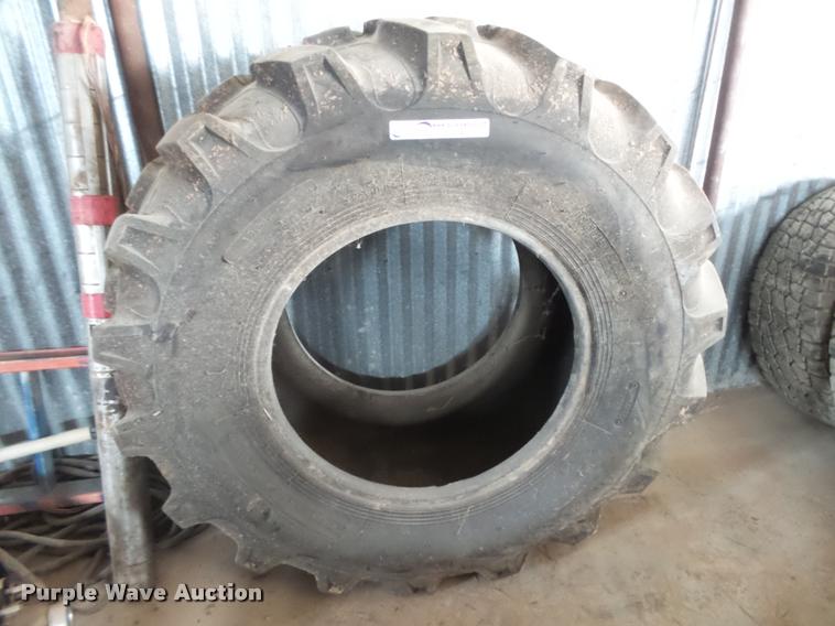 image for item DI9745 Constellation 19.5L-24 tire