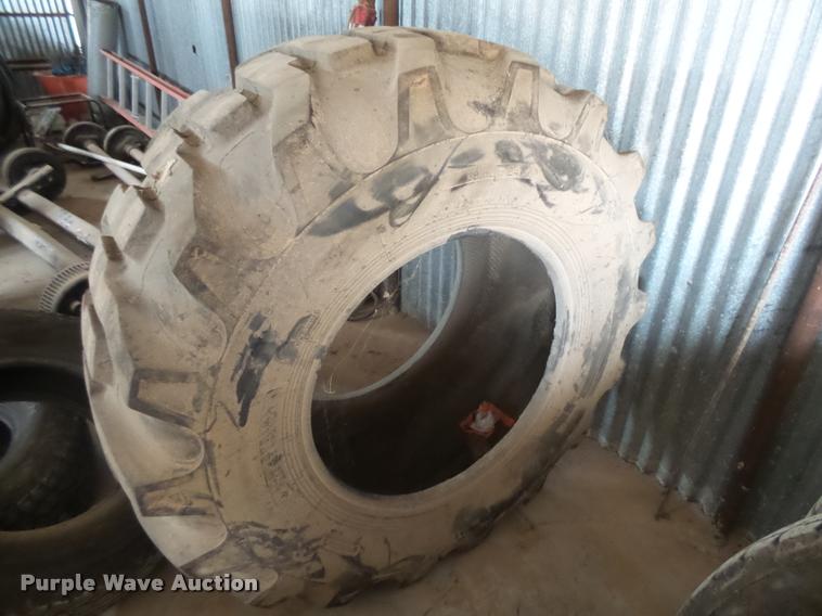 image for item DI9745 Constellation 19.5L-24 tire