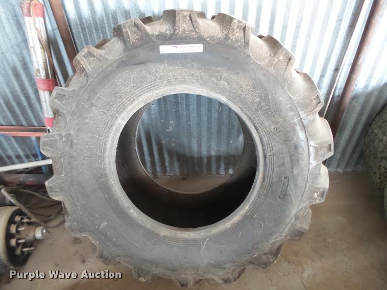 image for item DI9745 Constellation 19.5L-24 tire