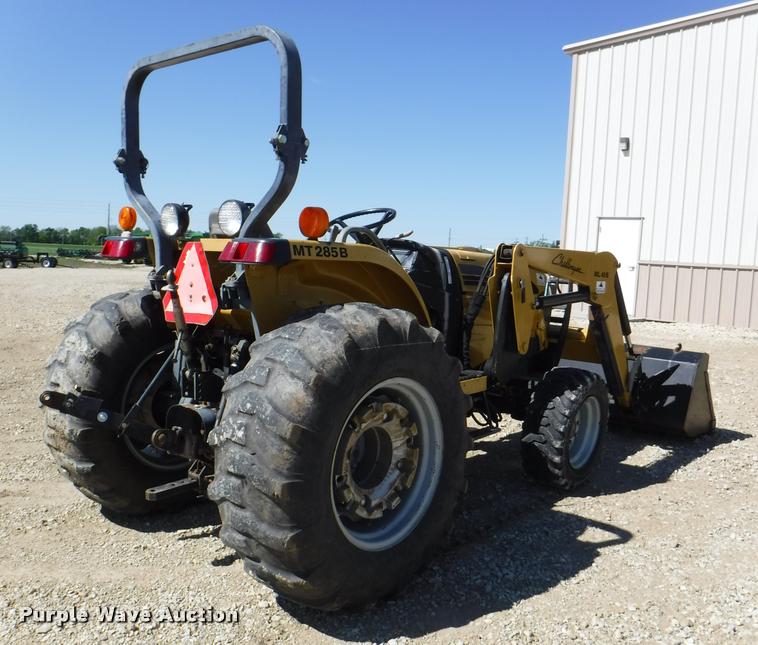 image for item DJ9022 2006 Challenger MT285B MFWD tractor