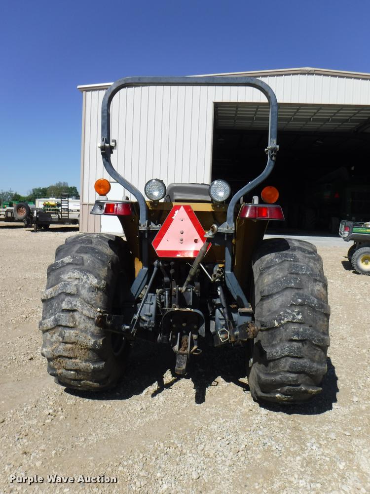 image for item DJ9022 2006 Challenger MT285B MFWD tractor