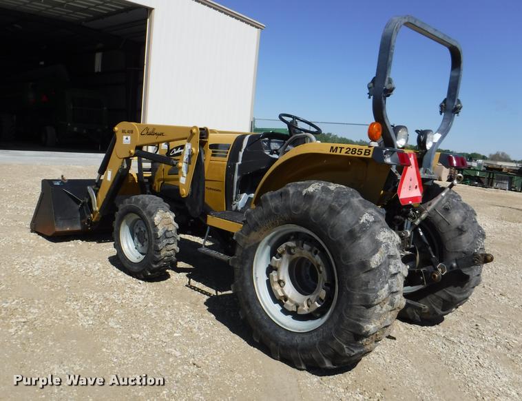 image for item DJ9022 2006 Challenger MT285B MFWD tractor