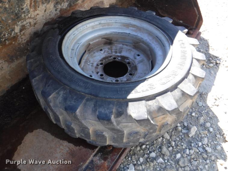 image for item DJ9022 2006 Challenger MT285B MFWD tractor