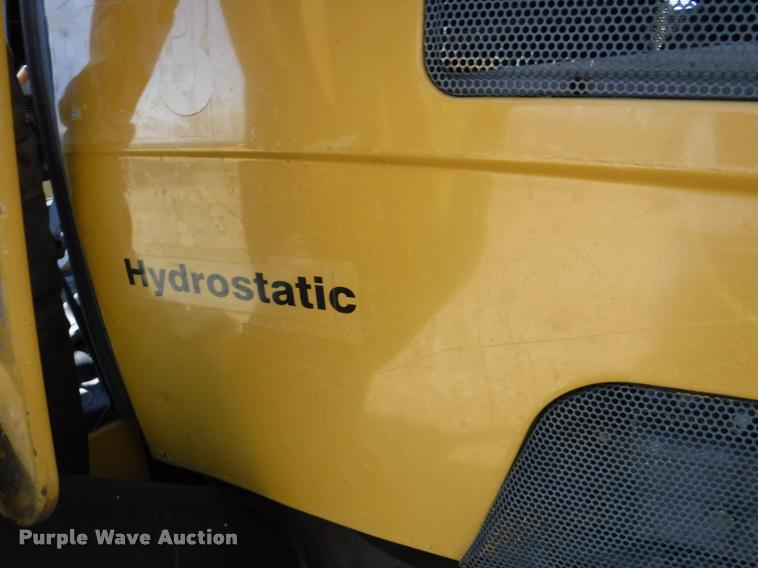 image for item DJ9022 2006 Challenger MT285B MFWD tractor