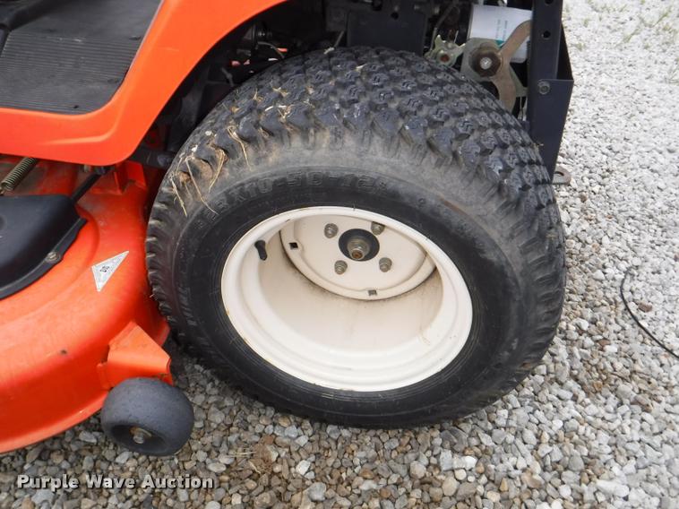 image for item DJ9056 Kubota GR2110 lawn mower