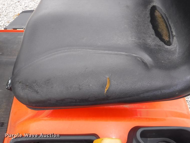 image for item DJ9056 Kubota GR2110 lawn mower