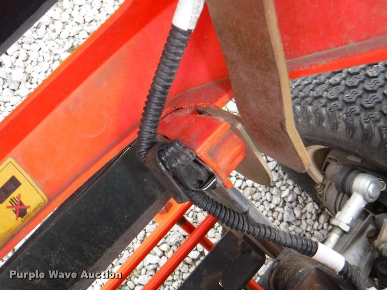 image for item DJ9056 Kubota GR2110 lawn mower