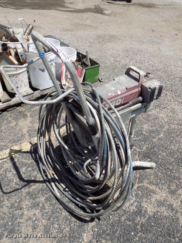 image for item DJ9859 Titan 740i high rider airless paint sprayer