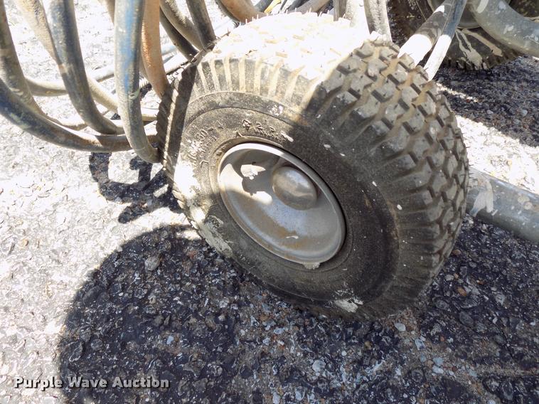 image for item DJ9859 Titan 740i high rider airless paint sprayer