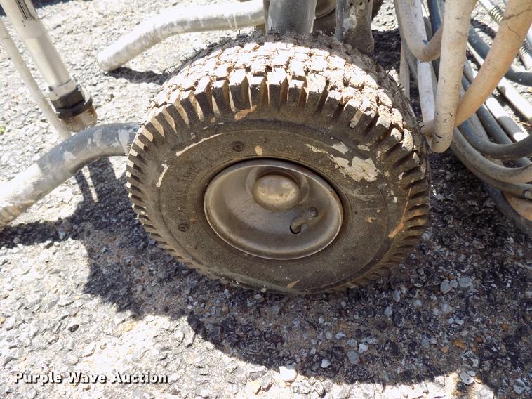 image for item DJ9859 Titan 740i high rider airless paint sprayer