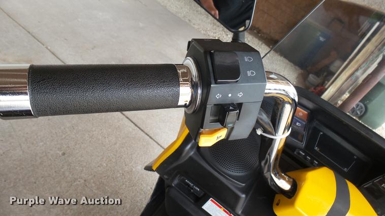 image for item DQ9194 2009 Chunfeng CF250T scooter