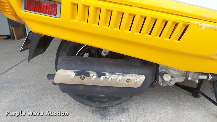 image for item DQ9194 2009 Chunfeng CF250T scooter