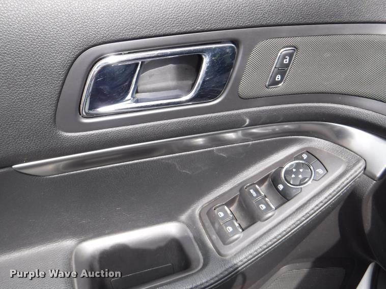 image for item J5696 2013 Ford Explorer Police Interceptor SUV