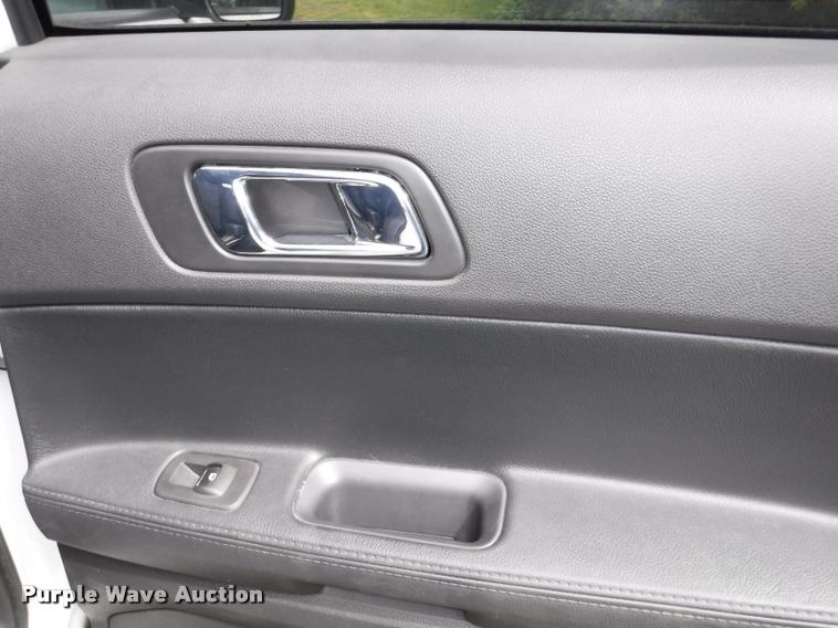 image for item J5696 2013 Ford Explorer Police Interceptor SUV