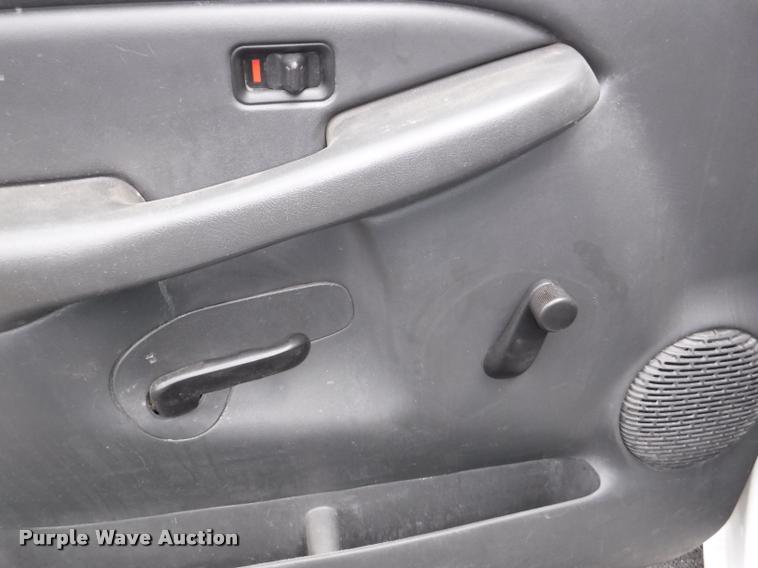 image for item J5697 2006 Chevrolet Silverado 1500 Ext. Cab pickup truck