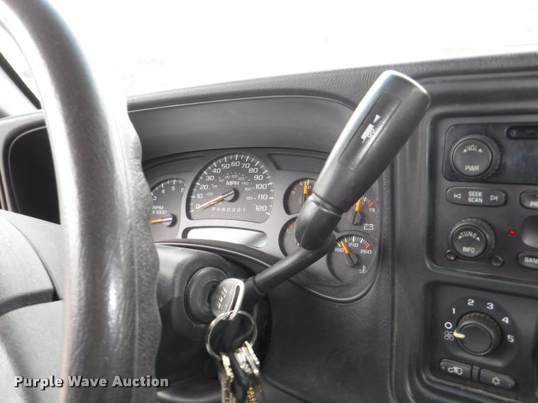 image for item J5697 2006 Chevrolet Silverado 1500 Ext. Cab pickup truck