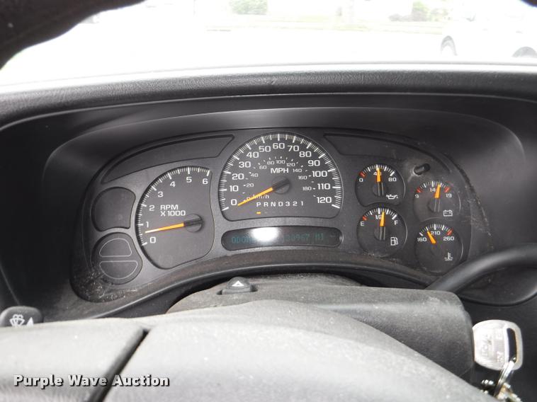 image for item J5697 2006 Chevrolet Silverado 1500 Ext. Cab pickup truck