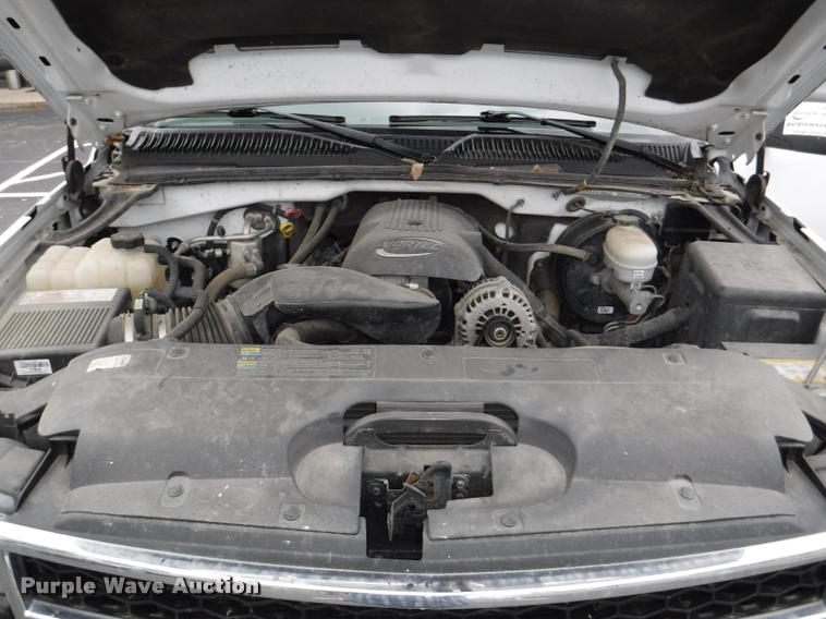 image for item J5697 2006 Chevrolet Silverado 1500 Ext. Cab pickup truck