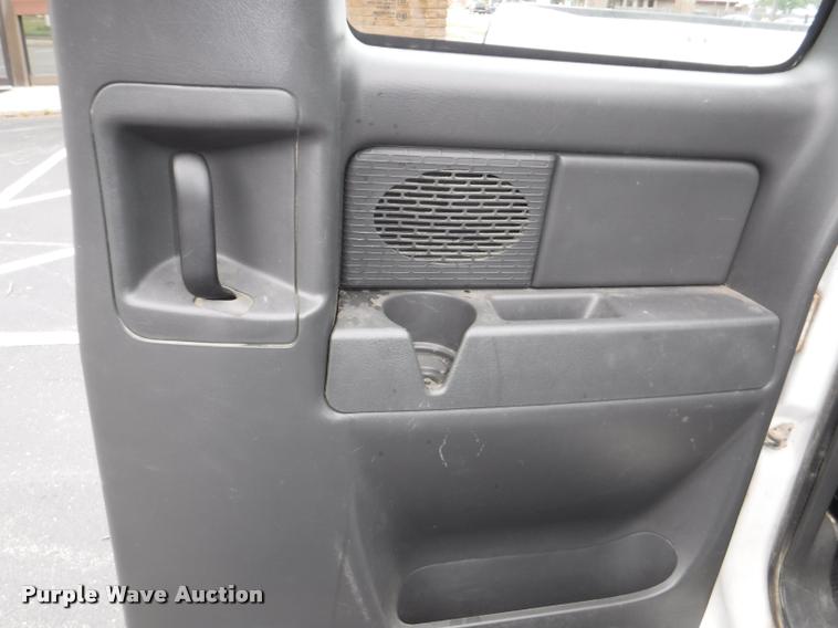 image for item J5697 2006 Chevrolet Silverado 1500 Ext. Cab pickup truck