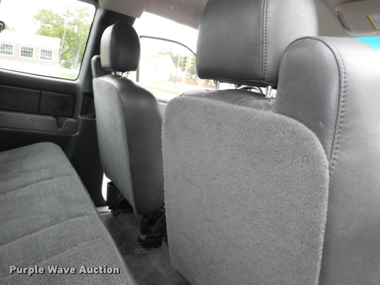 image for item J5697 2006 Chevrolet Silverado 1500 Ext. Cab pickup truck