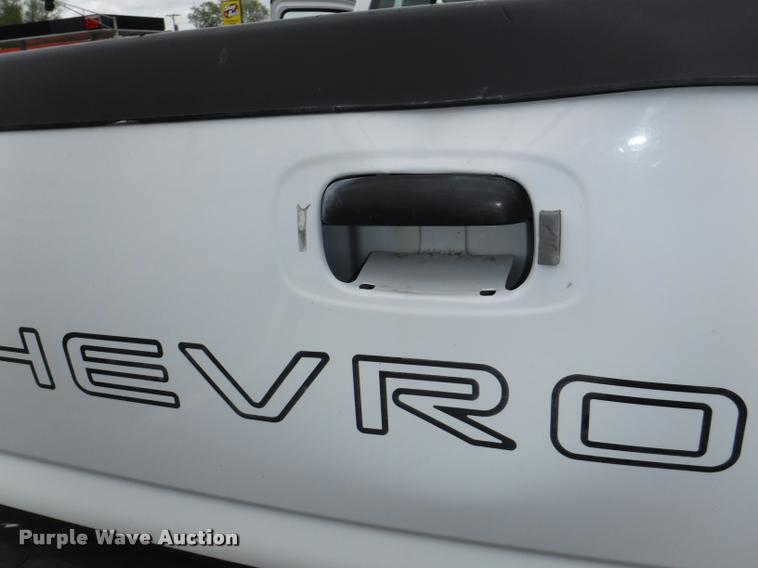 image for item J5697 2006 Chevrolet Silverado 1500 Ext. Cab pickup truck