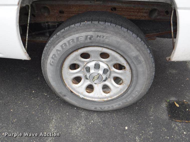 image for item J5697 2006 Chevrolet Silverado 1500 Ext. Cab pickup truck