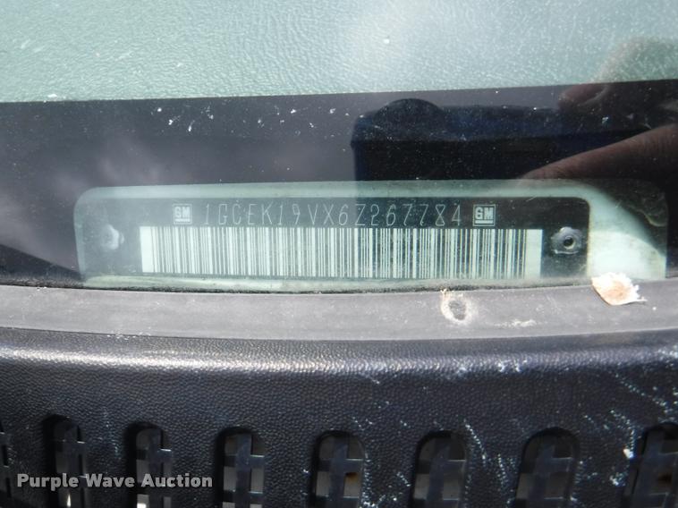 image for item J5697 2006 Chevrolet Silverado 1500 Ext. Cab pickup truck