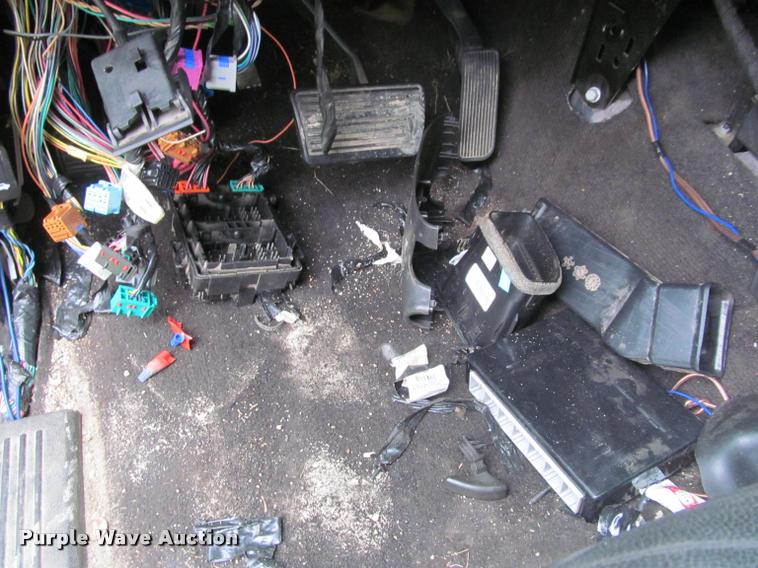 image for item K4758 2009 Chevrolet Silverado 3500HD Crew Cab pickup truck