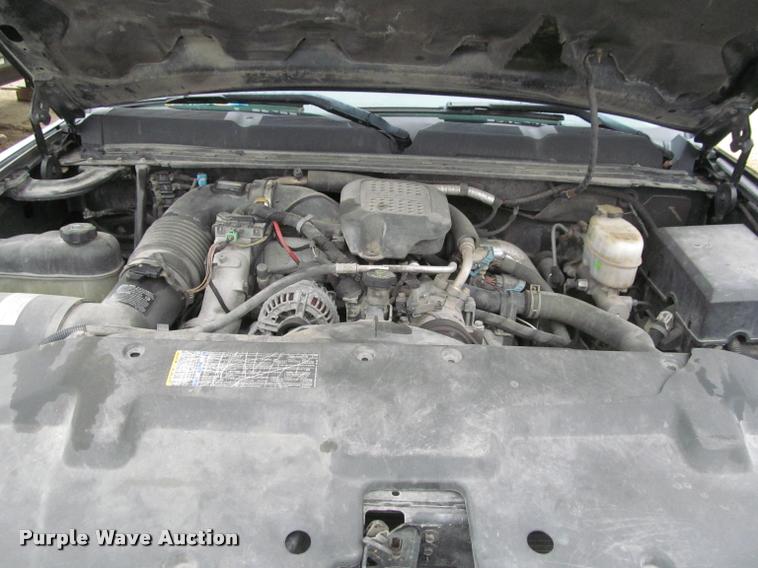 image for item K4758 2009 Chevrolet Silverado 3500HD Crew Cab pickup truck