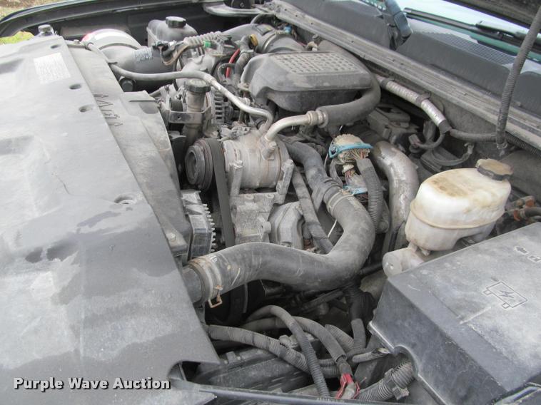 image for item K4758 2009 Chevrolet Silverado 3500HD Crew Cab pickup truck