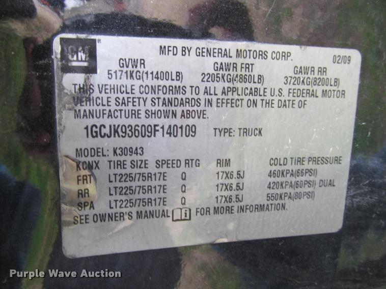 image for item K4758 2009 Chevrolet Silverado 3500HD Crew Cab pickup truck