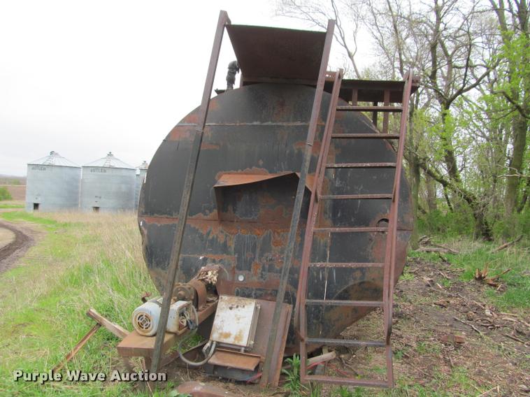 image for item K4772 Oil storage tank