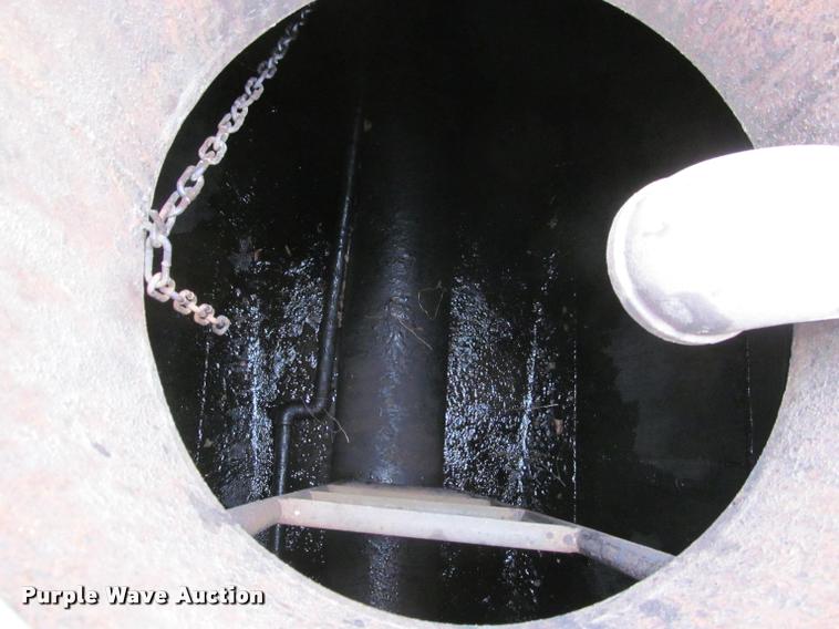 image for item K4772 Oil storage tank
