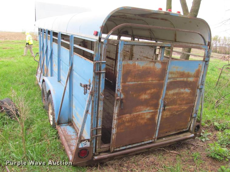 image for item K4777 1981 horse trailer