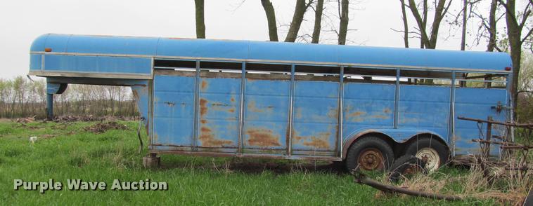 image for item K4777 1981 horse trailer