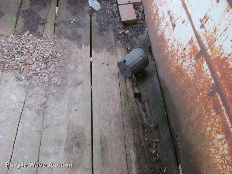 image for item K4777 1981 horse trailer