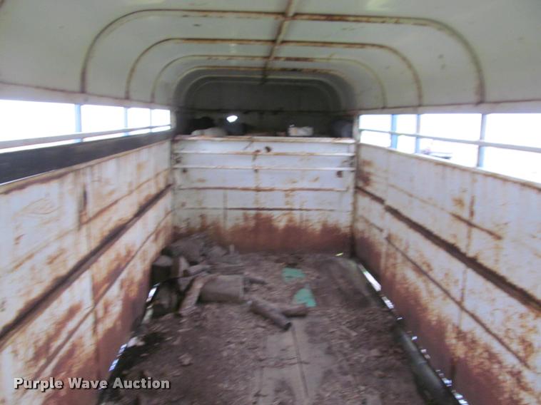 image for item K4777 1981 horse trailer