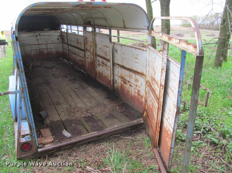 image for item K4777 1981 horse trailer