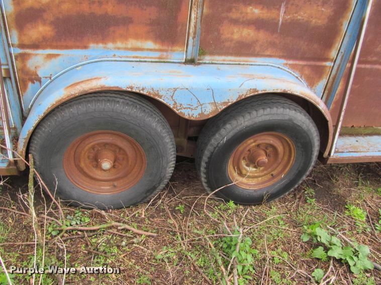 image for item K4777 1981 horse trailer