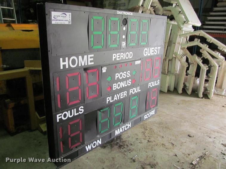 image for item K4782 1991 Daktronics BB1713D scoreboard