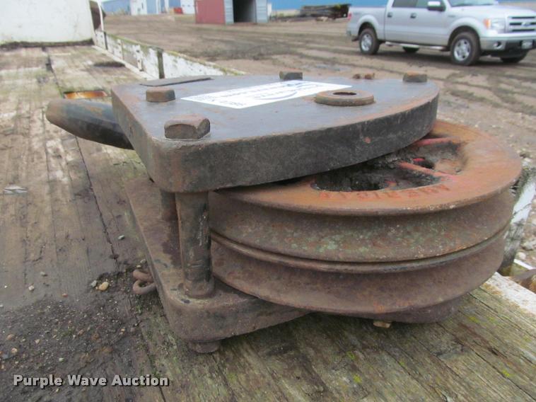 image for item K4786 Double sheave snatch block