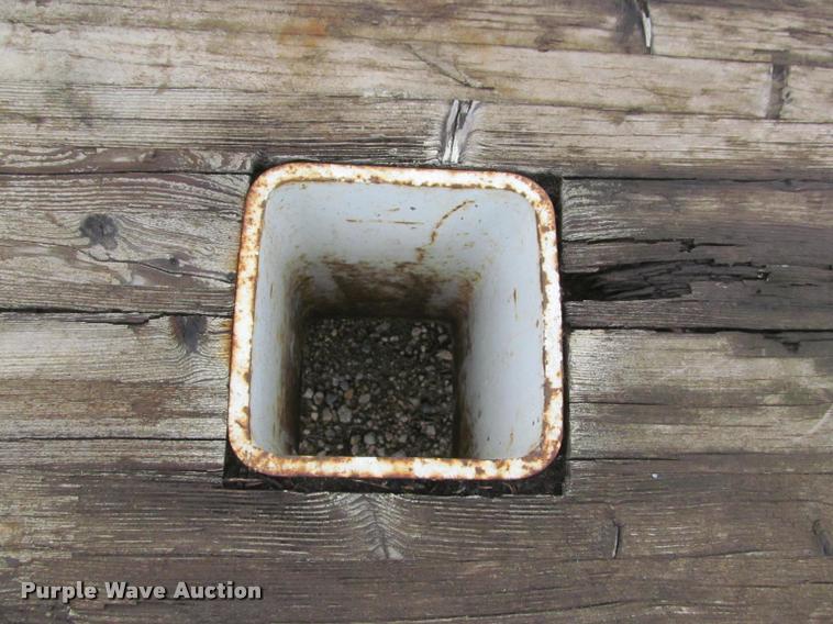 image for item K4787 Flatbed