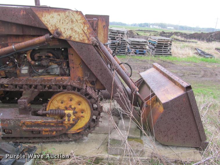 image for item K4796 Oliver OC3-68 track loader