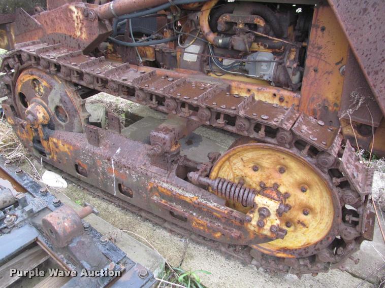 image for item K4796 Oliver OC3-68 track loader