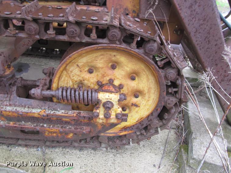 image for item K4796 Oliver OC3-68 track loader