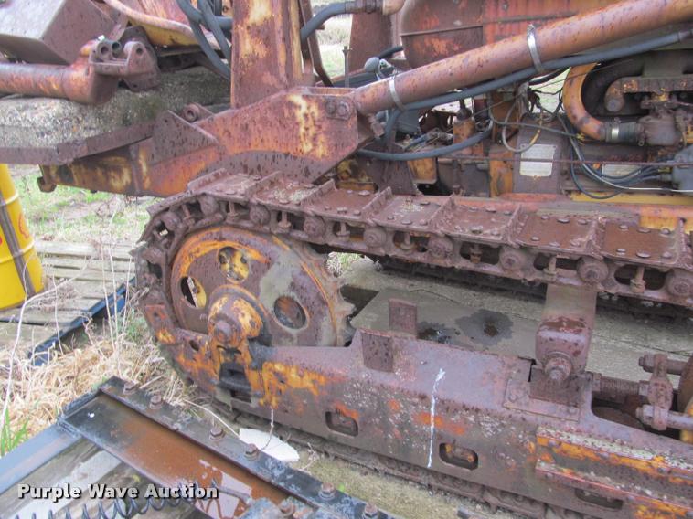 image for item K4796 Oliver OC3-68 track loader