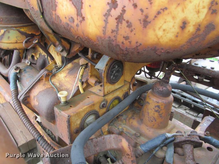 image for item K4796 Oliver OC3-68 track loader