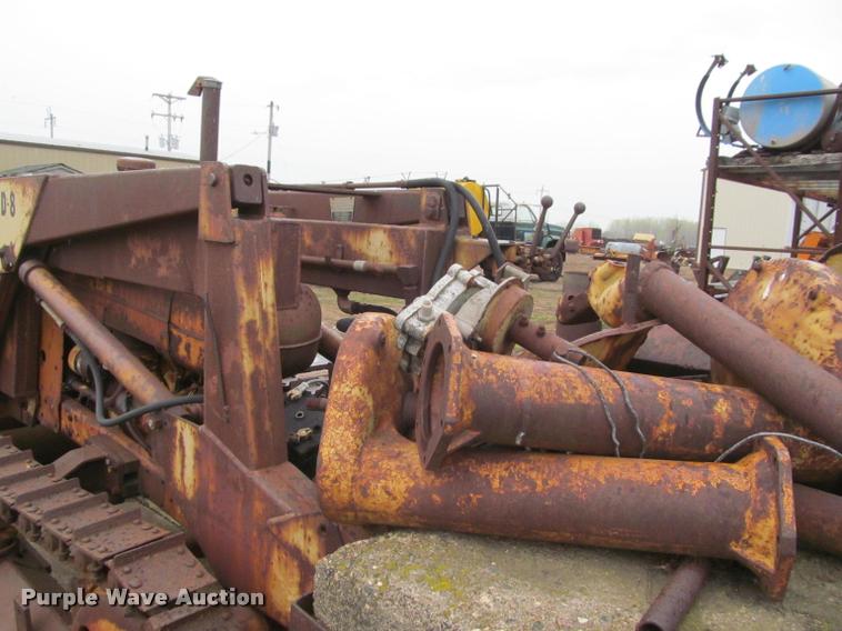 image for item K4796 Oliver OC3-68 track loader