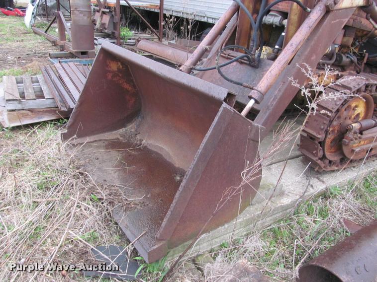 image for item K4796 Oliver OC3-68 track loader